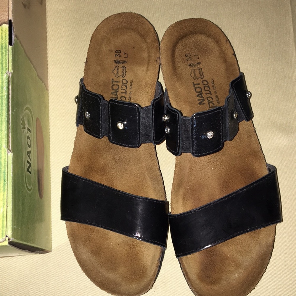 Naot black sandals - Picture 2 of 6